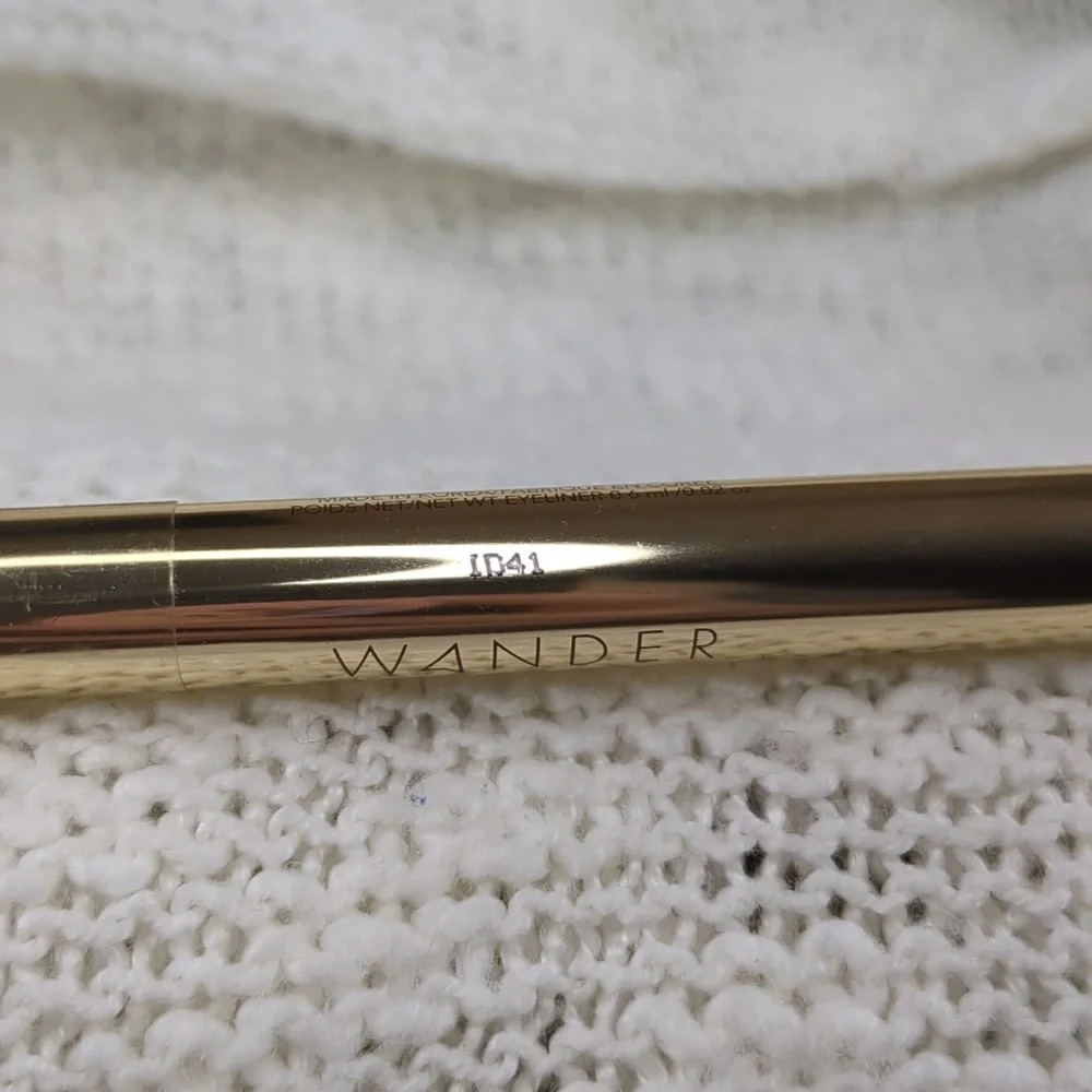 Wander Beauty High Line Liquid Eyeliner in Runway, 0.6ml/0.02fl oz